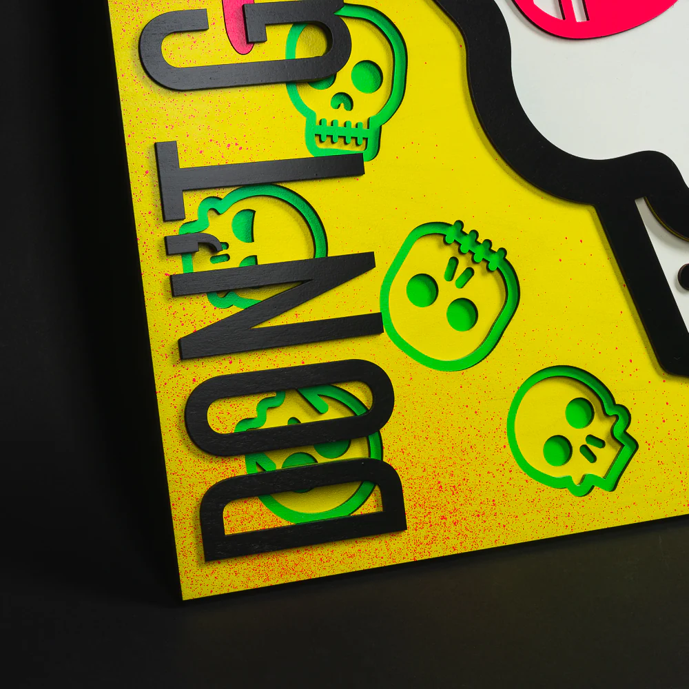 Don't Give A Putt Skull Wood Wall Art - Image 2