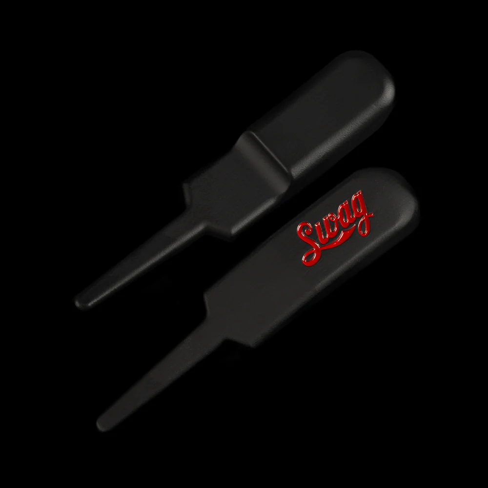 Red Skull Marker & Cola Script Divot Tool Set - Image 3